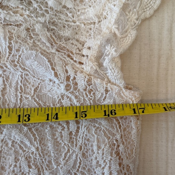 Ultra Pink Ivory Lace Top - Picture 8 of 9